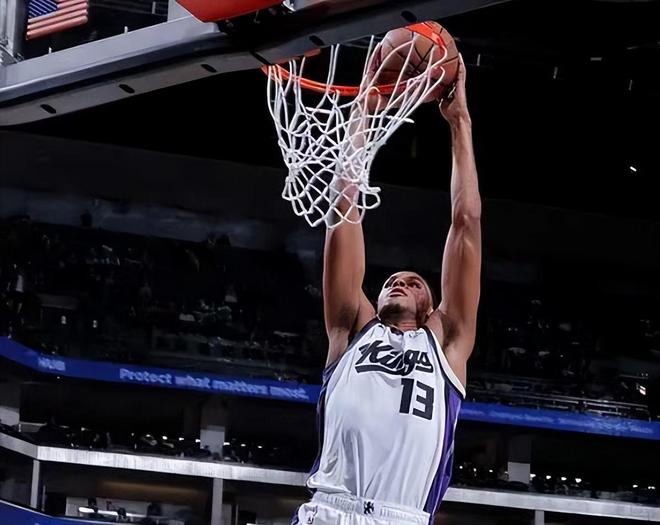 转会期新奥尔良鹈鹕调整名单以备NBA总决赛，迎来里程碑环节打磨，悬念犹存，心理建设被强调的简单介绍J9九游