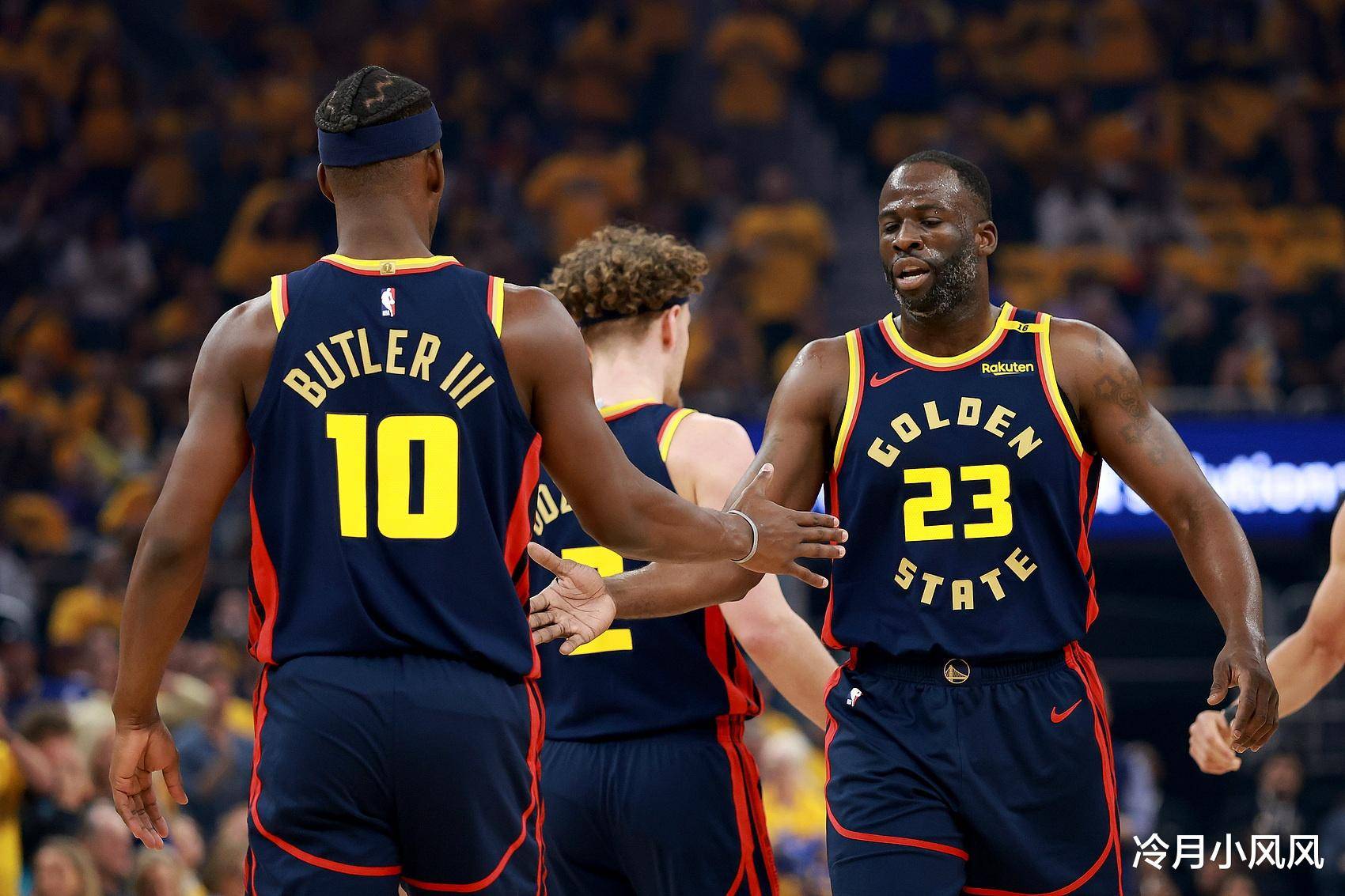 关于李娜怒砍20分达拉斯独行侠扳平良机备战NBA常规赛之后，葡萄牙体育国际比赛日伤情更新的信息
